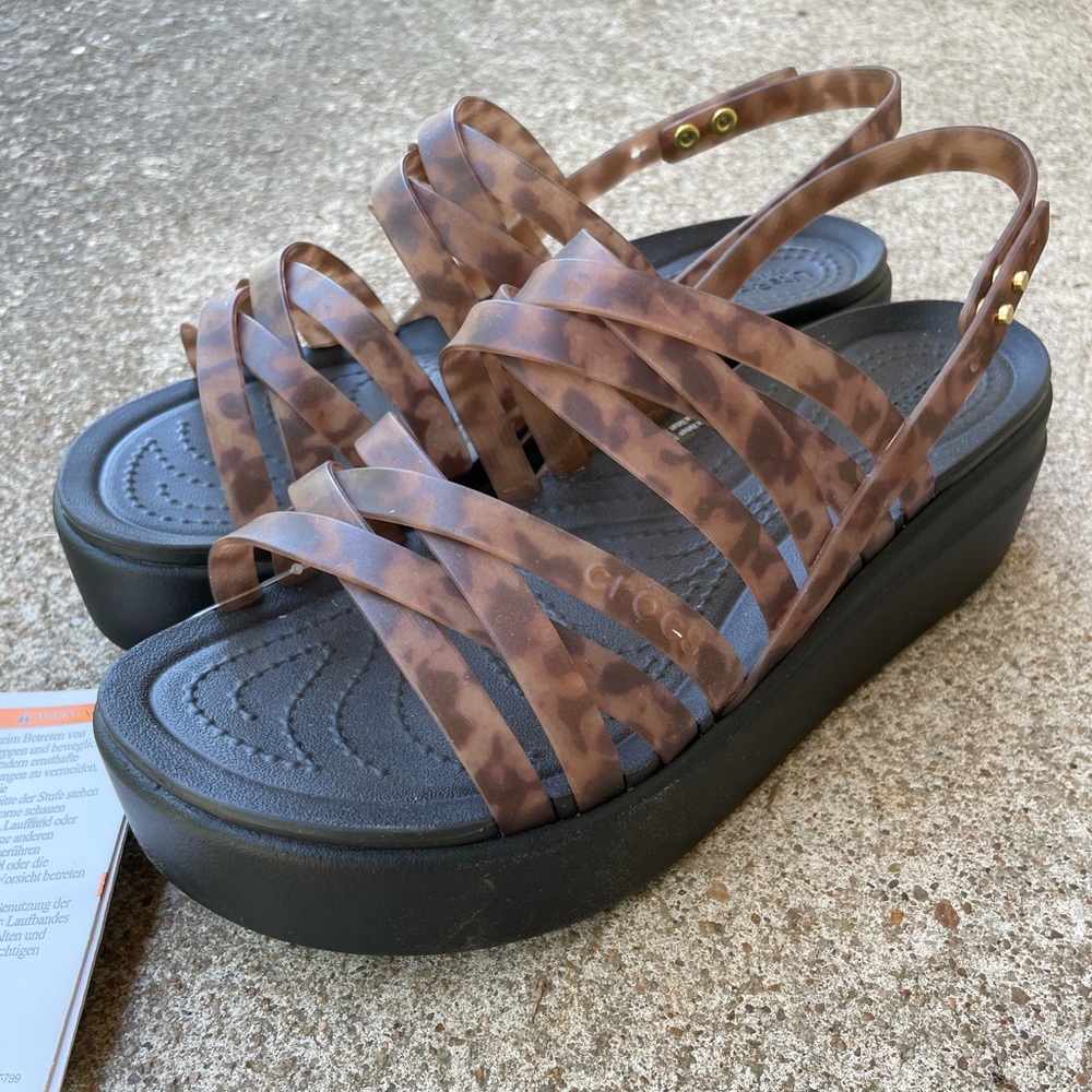 WOMEN'S CROCS BROOKLYN STRAPPY LOW WEDGE